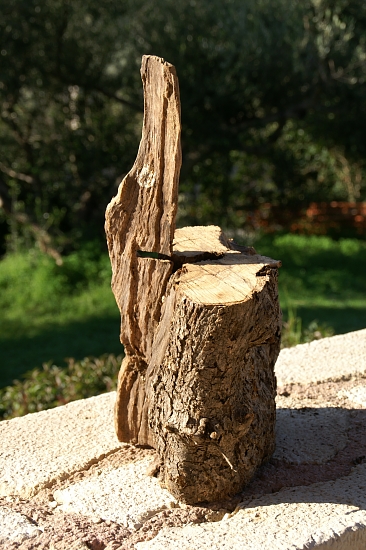 PICT1571 small OLIVE WOOD ART.jpg - 191645 Bytes